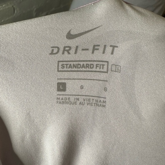 Nike Dri-Fit Purple Floral Short Sleeve Shirt - Picture 8 of 8